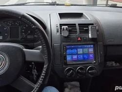 Argintiu Utilizat 2005 VW Polo Hatchback | 1.150 EUR (Super Preț)