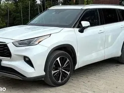 Culoarealb Utilizat 2022 Toyota Highlander SUV | 49.500 EUR (Preț bun)