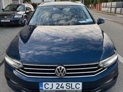 Culoarealbastru Utilizat 2020 VW Passat Break | 12.700 EUR (Super Preț)