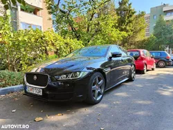 Negru Utilizat 2016 Jaguar XE Prestige Berlinǎ | 15.200 EUR