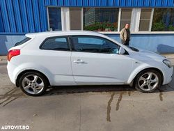 Culoarealb Utilizat 2008 Kia Ceed Style Hatchback | 2.500 EUR