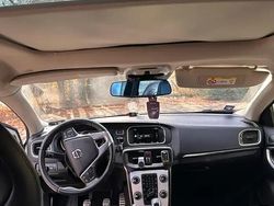 Utilizat 2017 Volvo V40 Hatchback | 7.300 EUR (Preț bun)