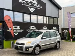 Argintiu Utilizat 2006 Ford Fusion Berlinǎ | 2.299 EUR (Puțin scump)