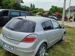 Argintiu Utilizat 2005 Opel Astra Hatchback | 1.200 EUR (Preț OK)