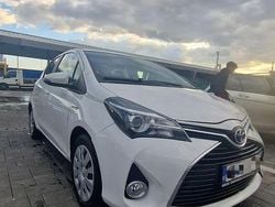 Culoarealb Utilizat 2015 Toyota Yaris Hybrid Terra | 7.300 EUR