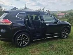Negru Utilizat 2014 Nissan X-Trail SUV | 7.990 EUR (Super Preț)