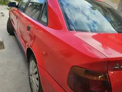 Utilizat 1995 Audi A4 Berlinǎ | 1.500 EUR