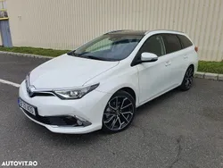 Culoarealb Utilizat 2015 Toyota Auris Hybrid Break | 13.490 EUR (Puțin scump)