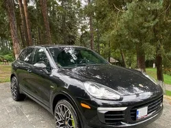 Culoarenegru Utilizat 2017 Porsche Cayenne S E-Hybrid SUV | 31.000 EUR