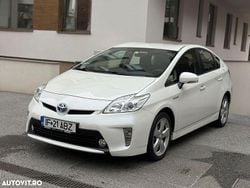 Culoarealb Utilizat 2015 Toyota Prius Luna Hatchback | 12.990 EUR