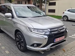 Culoaregri Utilizat 2019 Mitsubishi Outlander P-HEV Top SUV | 20.400 EUR (Preț OK)