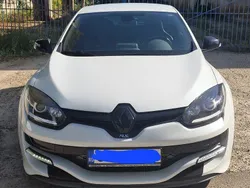 Culoarealb Utilizat 2016 Renault Mégane Coupé R.S. Coupe | 20.500 EUR