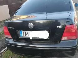 Utilizat 2004 VW Bora Berlinǎ | 2.250 EUR (Preț OK)