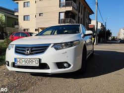 Alb Utilizat 2014 Honda Accord Lifestyle Berlinǎ | 7.050 EUR