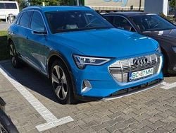 Culoarealbastru Utilizat 2019 Audi e-tron SUV | 32.900 EUR (Scump)