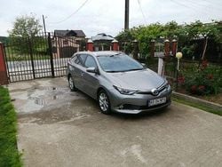 Utilizat 2015 Toyota Auris Hybrid Break | 10.900 EUR (Preț OK)