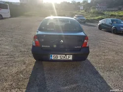 Utilizat 2005 Renault Clio II Berlinǎ | 989 EUR (Preț bun)