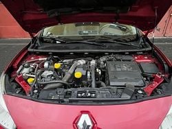 Culoarerosu Utilizat 2009 Renault Fluence Berlinǎ | 4.550 EUR (Scump)