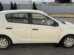 Alb Utilizat 2013 Hyundai i20 Hatchback | 4.000 EUR