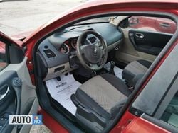Rosu Utilizat 2003 Renault Mégane II Berlinǎ | 1.499 EUR (Preț OK)