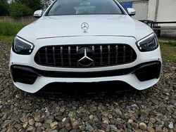 Alb Utilizat 2021 Mercedes E220 Berlinǎ | 19.899 EUR