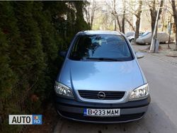 Argintiu Utilizat 2004 Opel Zafira Monovolum | 2.350 EUR (Puțin scump)