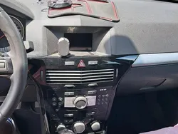 Gri Utilizat 2010 Opel Astra Edition Break | 999 EUR (Super Preț)