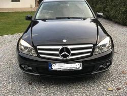 Culoarenegru Utilizat 2010 Mercedes C180 Avantgarde Hatchback | 7.800 EUR