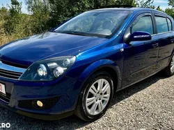 Albastru Utilizat 2009 Opel Astra Innovation Hatchback | 3.400 EUR (Scump)