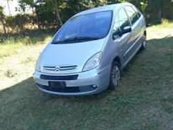 Utilizat 2005 Citroën Xsara Picasso Monovolum | 1.100 EUR