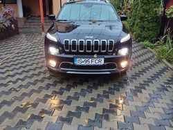 Culoarenegru Utilizat 2014 Jeep Cherokee Limited SUV | 9.900 EUR