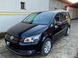Negru Utilizat 2012 VW Touran Monovolum | 5.650 EUR (Preț bun)
