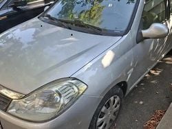 Utilizat 2010 Renault Symbol II Berlinǎ | 2.200 EUR (Preț bun)