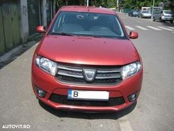 Culoarerosu Utilizat 2015 Dacia Sandero Hatchback | 5.999 EUR (Preț OK)