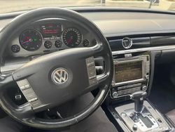 Utilizat 2009 VW Phaeton Berlinǎ | 3.900 EUR