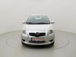 Argintiu Utilizat 2007 Toyota Yaris Hatchback | 4.950 EUR (Scump)
