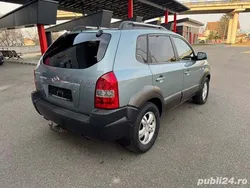 Verde Utilizat 2005 Hyundai Tucson SUV | 3.999 EUR