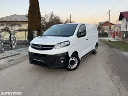 Alb Utilizat 2021 Opel Vivaro Van | 12.990 EUR (Super Preț)