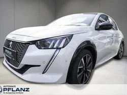 Utilizat 2021 Peugeot e-208 GT Hatchback | 17.754 EUR