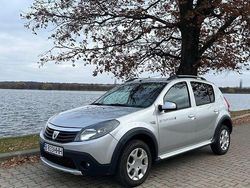 Gri Utilizat 2012 Dacia Sandero Stepway Hatchback | 4.200 EUR (Preț OK)