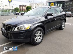 Negru Utilizat 2013 Volvo XC60 Momentum SUV | 10.590 EUR (Preț bun)