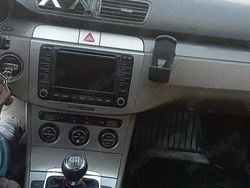 Utilizat 2006 VW Passat Berlinǎ | 2.350 EUR (Preț bun)