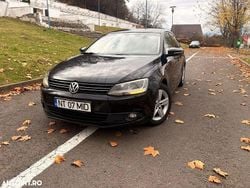 Culoarenegru Utilizat 2013 VW Jetta Trendline Berlinǎ | 4.870 EUR (Preț bun)