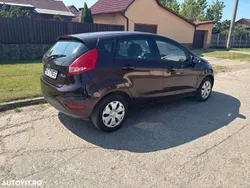 Rosu Utilizat 2009 Ford Fiesta Hatchback | 2.500 EUR (Preț bun)