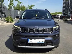 Culoarealbastru Utilizat 2021 Jeep Compass Limited SUV | 17.700 EUR (Preț bun)