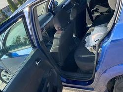 Utilizat 2004 Opel Astra Berlinǎ | 2.800 EUR (Scump)