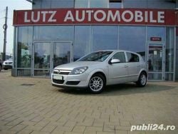 Gri Utilizat 2005 Opel Astra Hatchback | 3.890 EUR