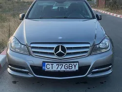 Gri Utilizat 2012 Mercedes C220 Berlinǎ | 8.200 EUR (Preț bun)