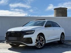 Culoarealb Utilizat 2023 Audi Q8 Comfort SUV | 82.900 EUR (Scump)