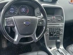 Utilizat 2011 Volvo XC60 R-Design SUV | 8.900 EUR (Preț bun)